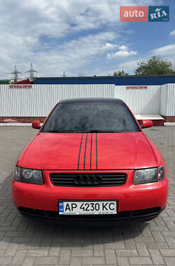 Хэтчбек Audi A3 1998 в 