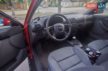 Хэтчбек Audi A3 1999 в 