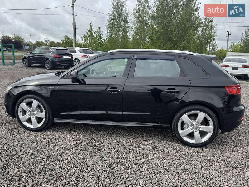 Хэтчбек Audi A3 2017 в Луцке