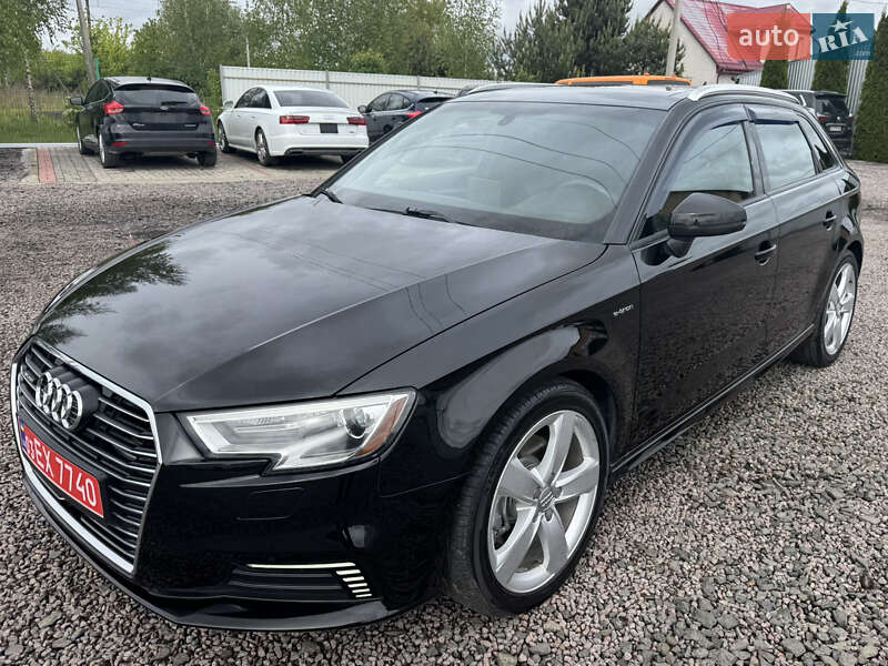 Хэтчбек Audi A3 2017 в Луцке
