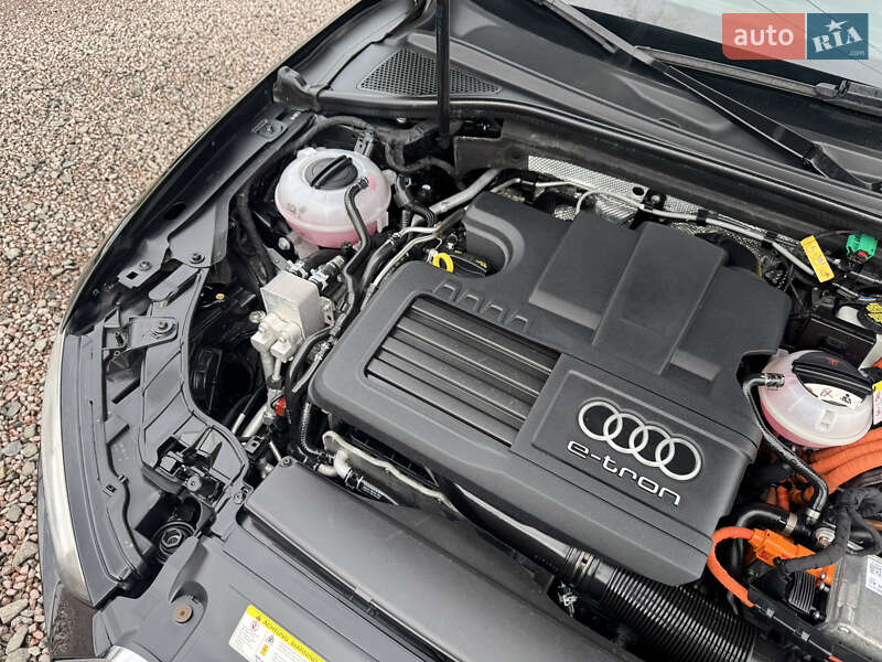 Хэтчбек Audi A3 2017 в Луцке