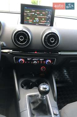 Хэтчбек Audi A3 2014 в 