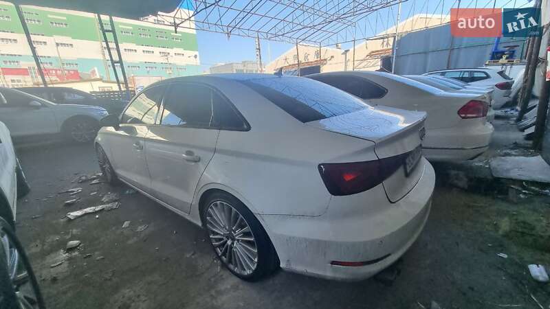 Седан Audi A3 2014 в Львове