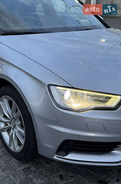 Седан Audi A3 2016 в 