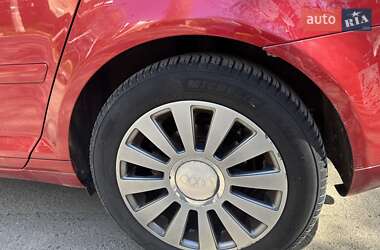 Хэтчбек Audi A3 2006 в 