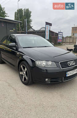 Хетчбек Audi A3 2003 в 