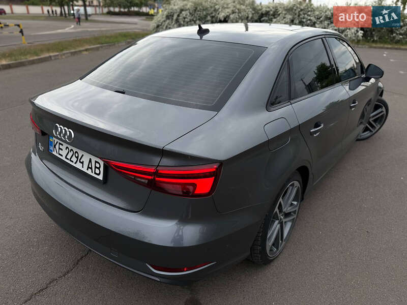 Седан Audi A3 2019 в Кривом Роге