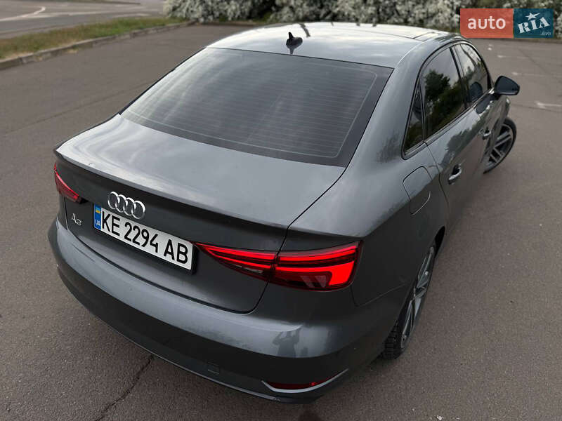 Седан Audi A3 2019 в Кривом Роге