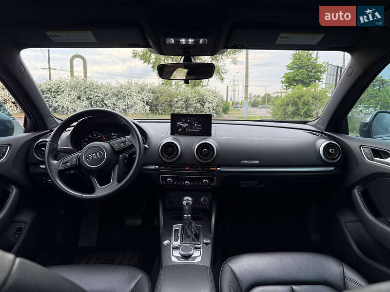 Седан Audi A3 2019 в Кривом Роге