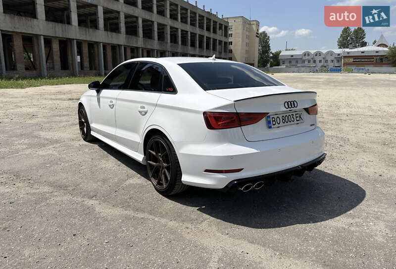 Седан Audi A3 2015 в Тернополе