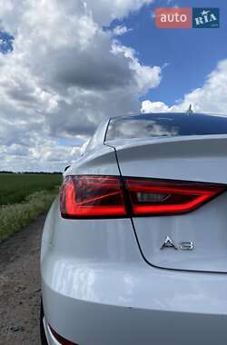 Седан Audi A3 2014 в 