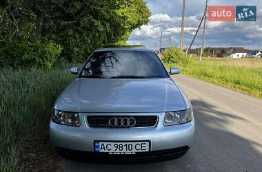 Хэтчбек Audi A3 1998 в 