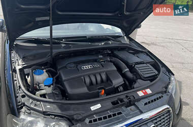 Хэтчбек Audi A3 2006 в 