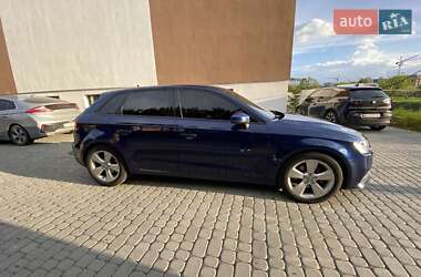 Хэтчбек Audi A3 2016 в 
