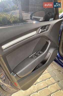 Хэтчбек Audi A3 2016 в 
