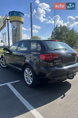 Хетчбек Audi A3 2012 в 