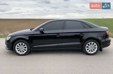 Седан Audi A3 2015 в 