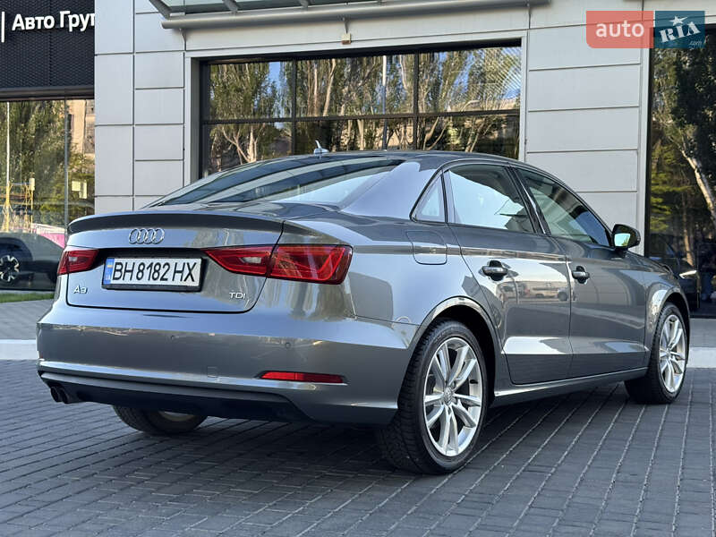 Седан Audi A3 2015 в Одесі