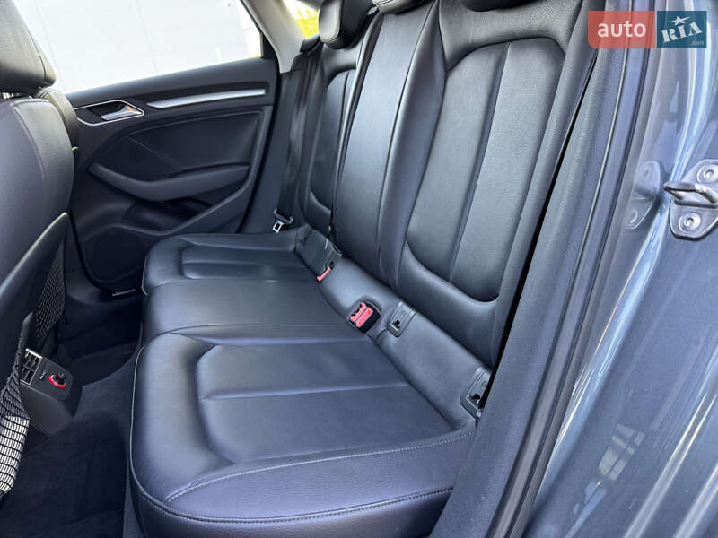 Седан Audi A3 2015 в Одесі