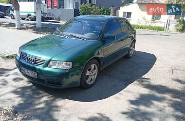 Хэтчбек Audi A3 1997 в 