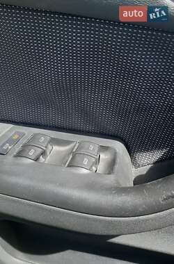 Хэтчбек Audi A3 2003 в 