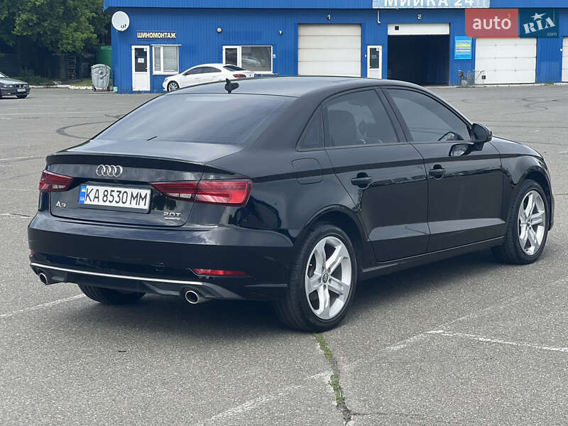 Седан Audi A3 2017 в Киеве