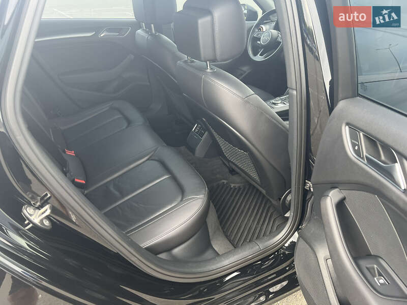 Седан Audi A3 2017 в Киеве
