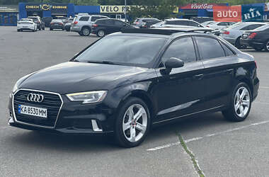 Седан Audi A3 2017 в 