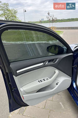 Седан Audi A3 2015 в 
