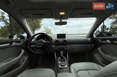 Седан Audi A3 2015 в 