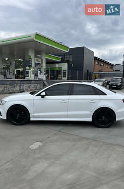 Седан Audi A3 2016 в 