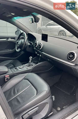 Седан Audi A3 2016 в 