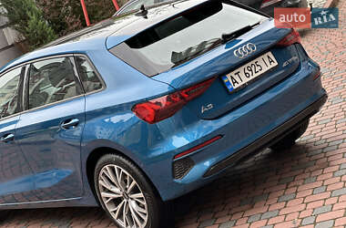 Хэтчбек Audi A3 2021 в 
