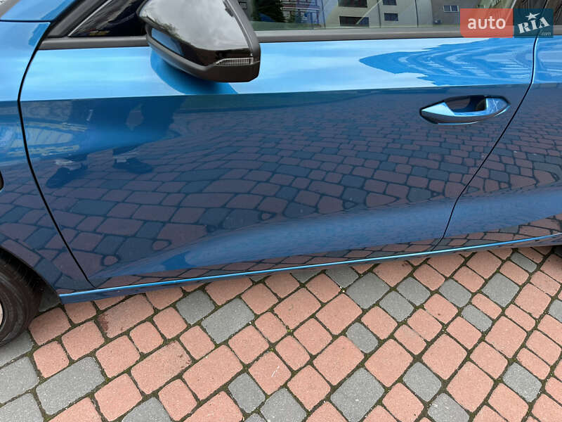Хэтчбек Audi A3 2021 в Ивано-Франковске