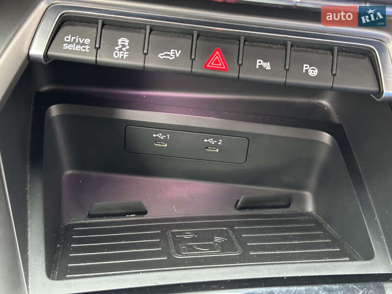 Хэтчбек Audi A3 2021 в Ивано-Франковске