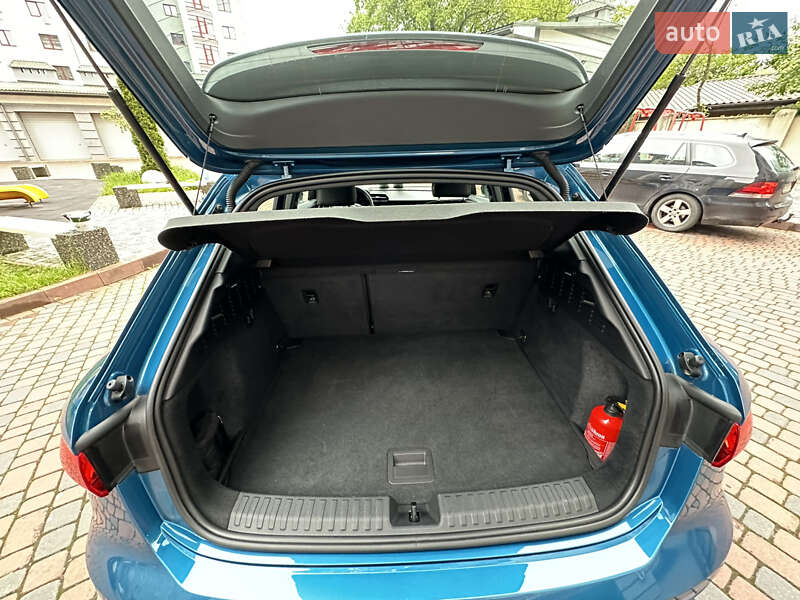 Хэтчбек Audi A3 2021 в Ивано-Франковске