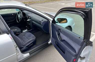 Хэтчбек Audi A3 2001 в 