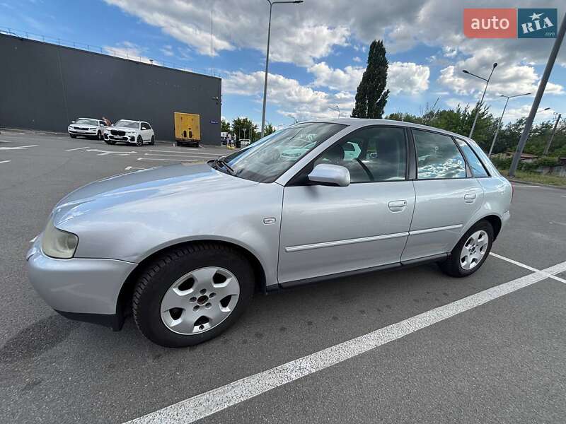Хэтчбек Audi A3 2001 в Киеве