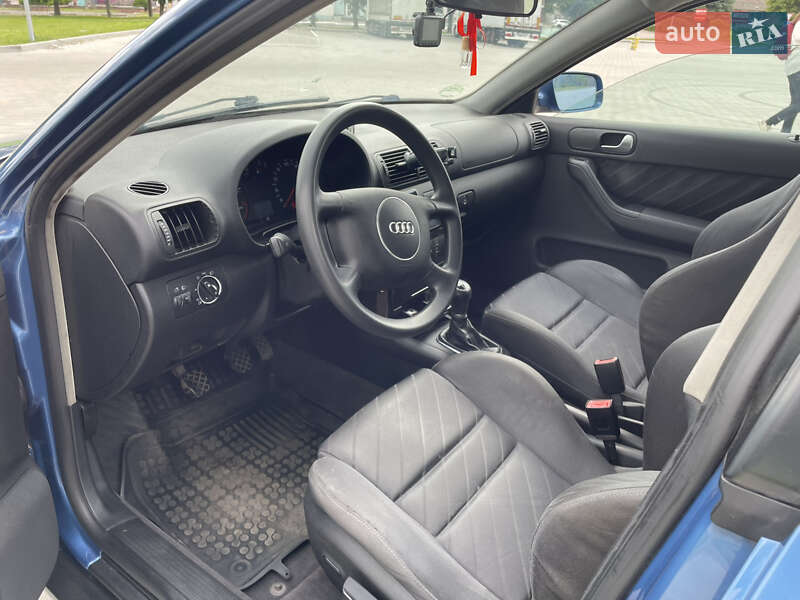 Хэтчбек Audi A3 2001 в Черкассах