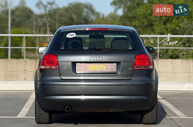 Хэтчбек Audi A3 2005 в 
