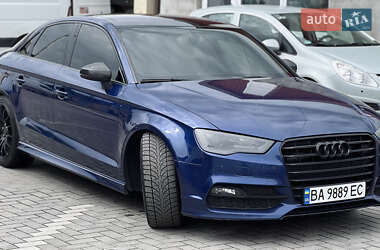 Седан Audi A3 2015 в 
