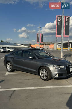 Седан Audi A3 2018 в 