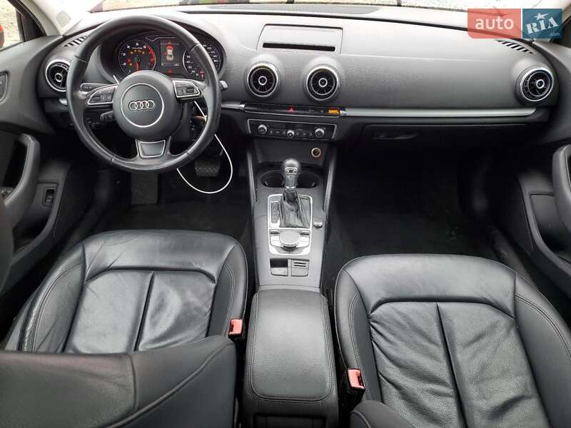 Седан Audi A3 2015 в Виннице