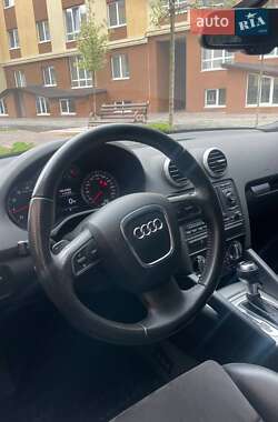 Хэтчбек Audi A3 2011 в 