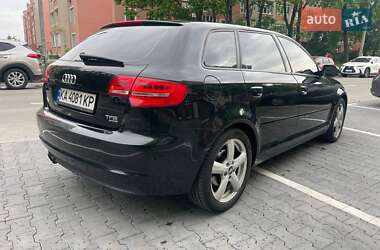 Хэтчбек Audi A3 2011 в 
