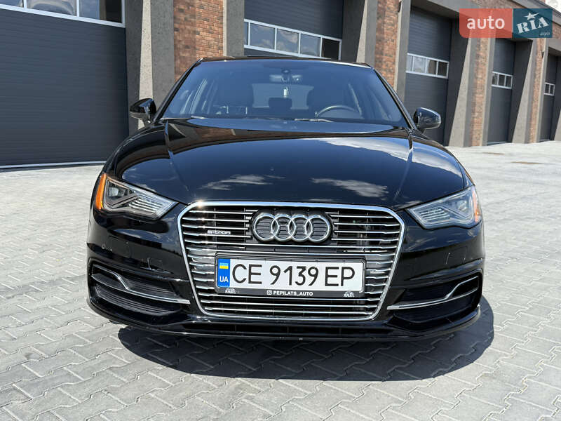 Хетчбек Audi A3 2015 в Чернівцях