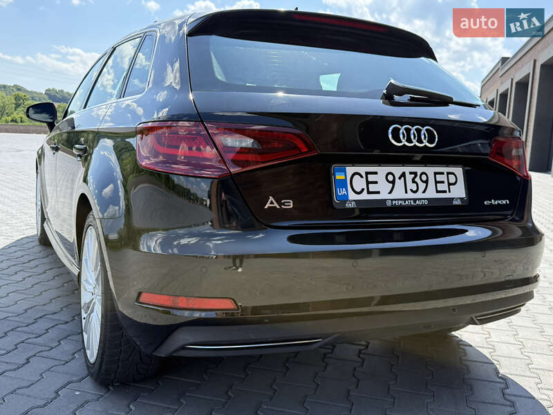 Хетчбек Audi A3 2015 в Чернівцях