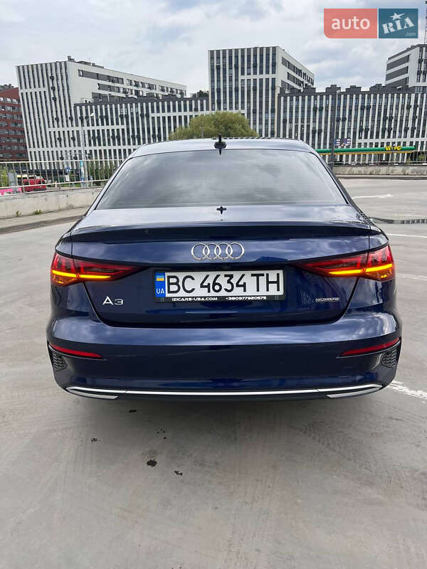 Седан Audi A3 2022 в Львове