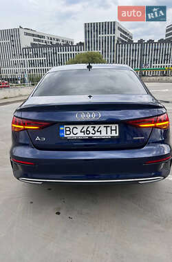 Седан Audi A3 2022 в 