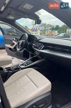 Седан Audi A3 2022 в 